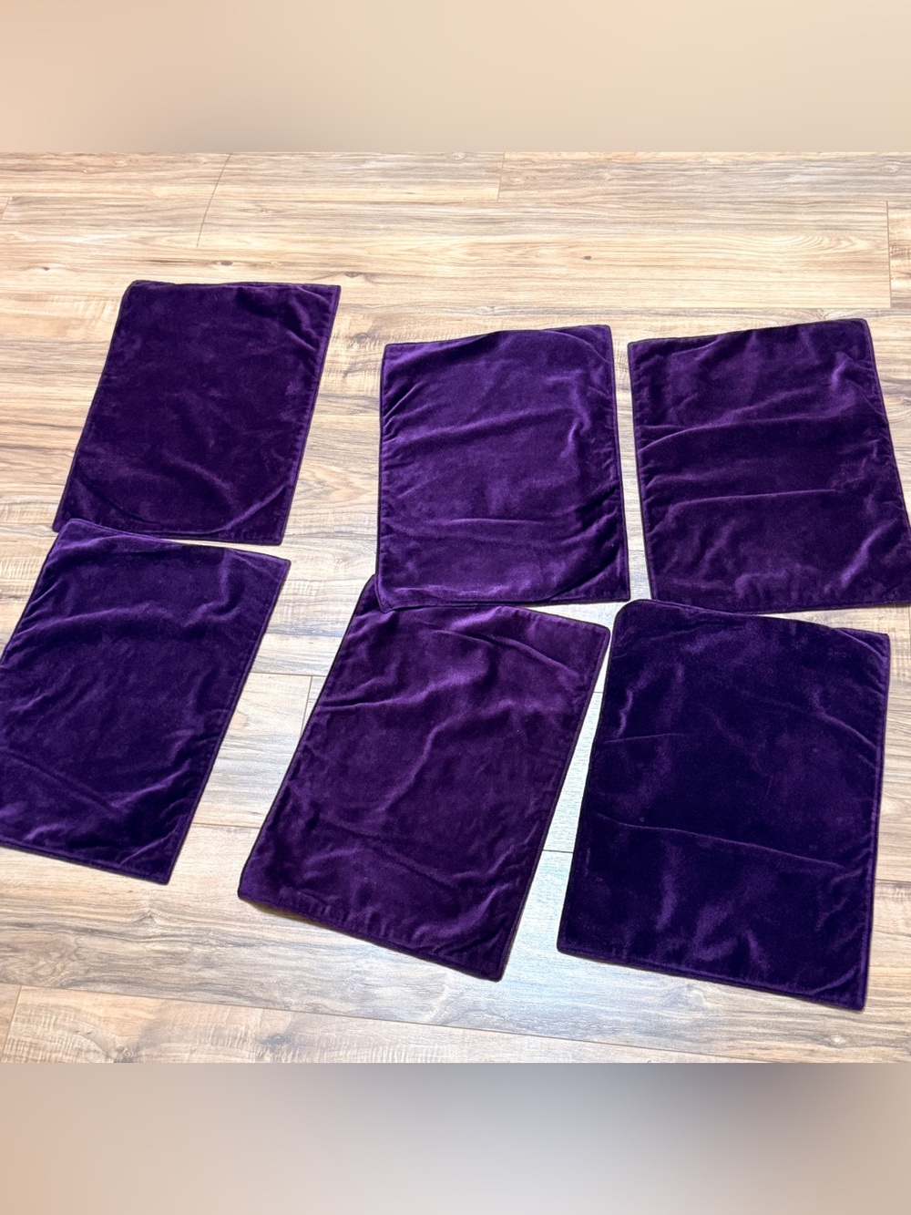 Pottery Barn Eggplant Purple Velvet Placemats - Set of 6 - Like New